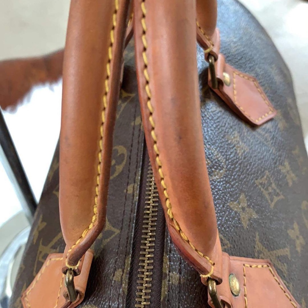 Authentic Louis Vuitton Speedy 30 - Picture 4 of 8